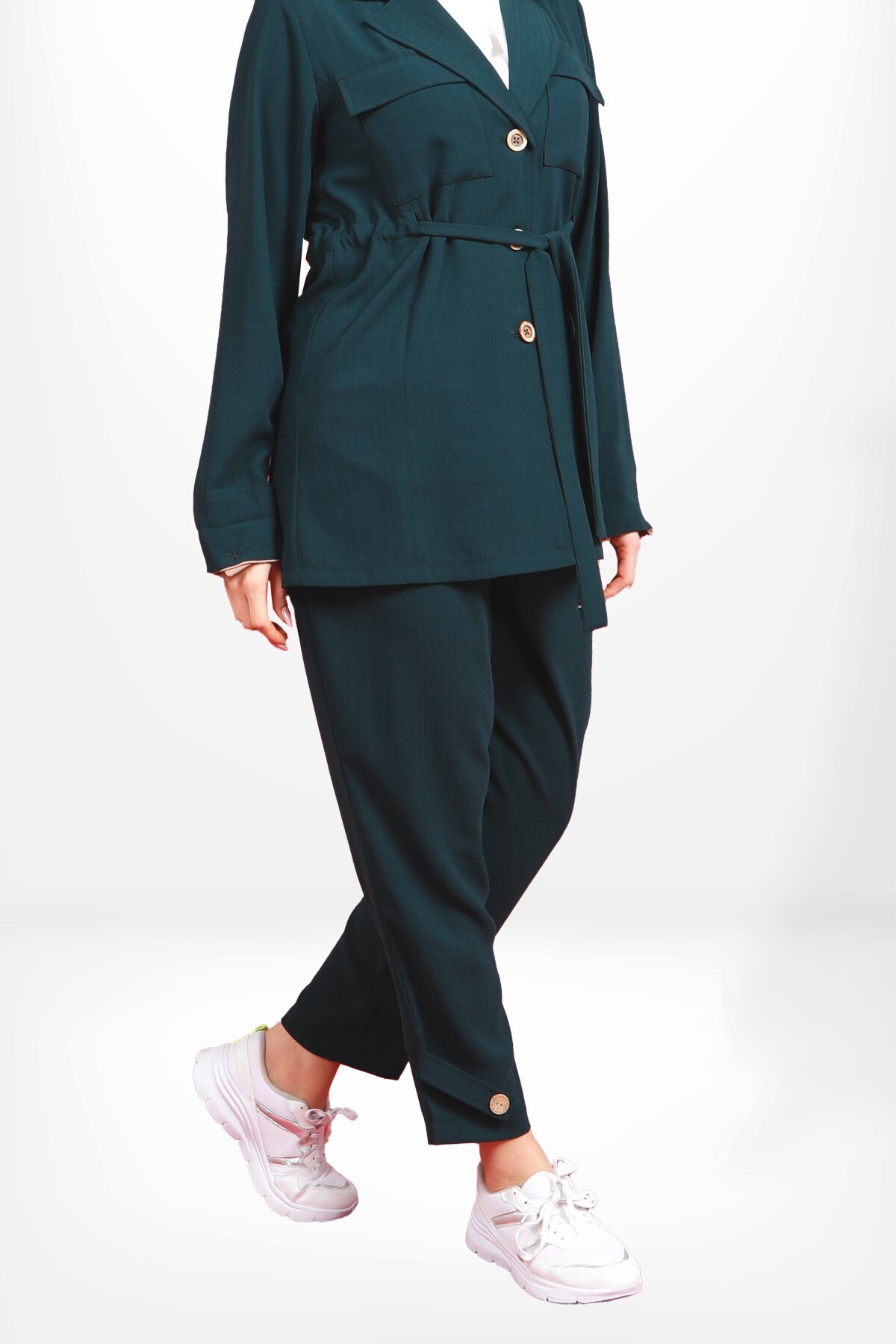 بنطلون محتشم سفاري قصة جزر أخضر زمردي بتفاصيل أزرار - Beyza