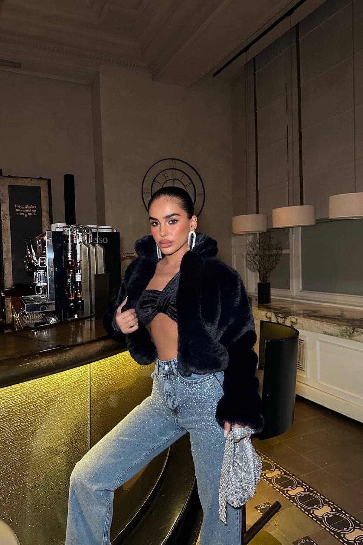 Siyah Crop Kürk Ceket - Luvita Co