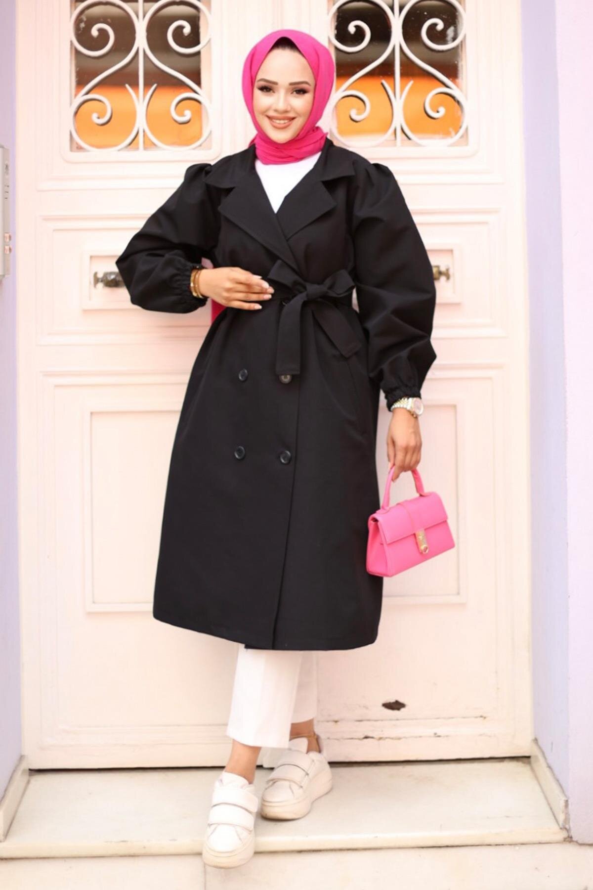 Siyah Omzu Pileli Detaylı Trençkot - Misskayle