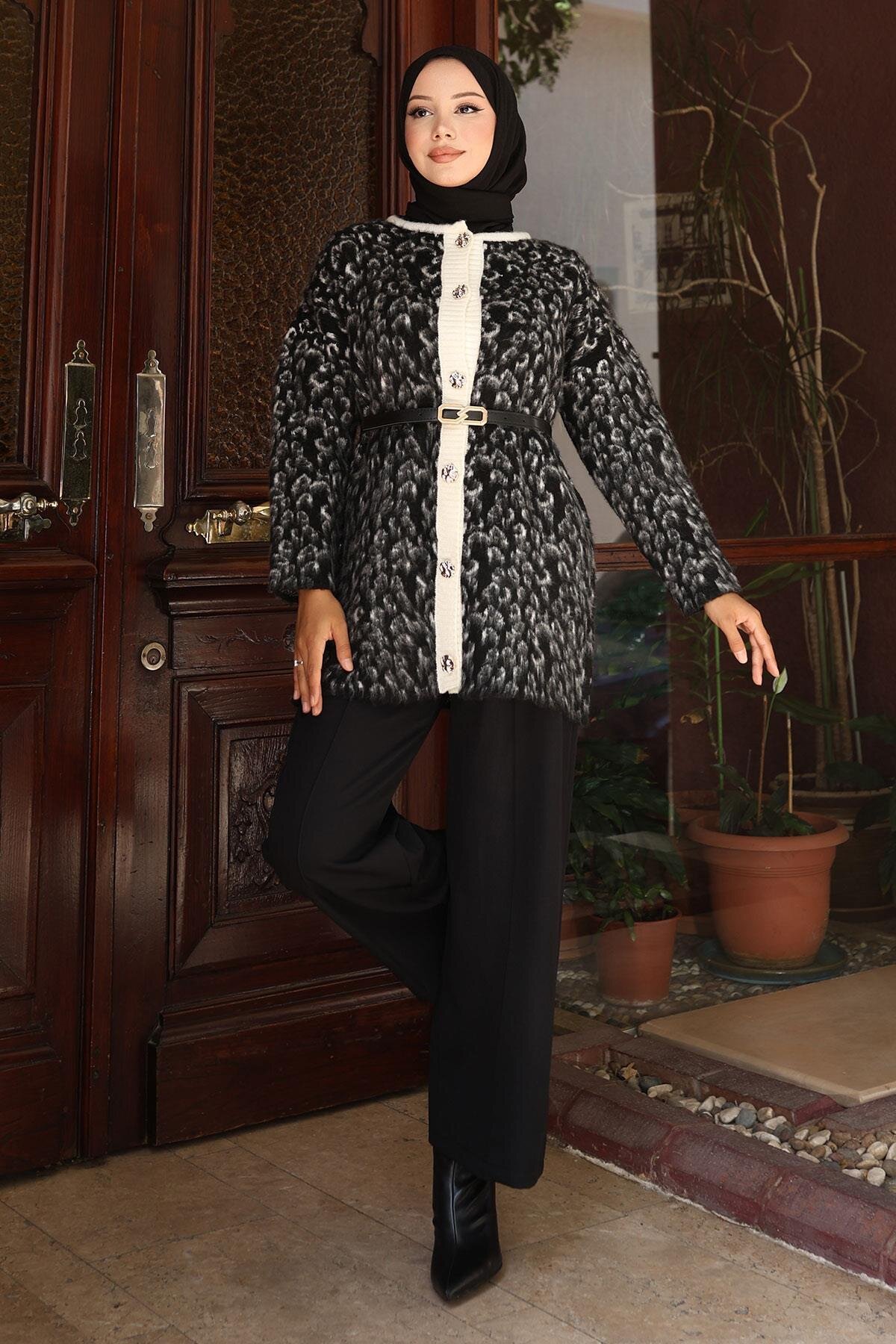 Modest Leopard Pattern Knit Two-Piece Set - Black - Modamihram