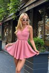 Toz Pembe Sıfır Kol Şortlu Sırt Detay Mini Elbise