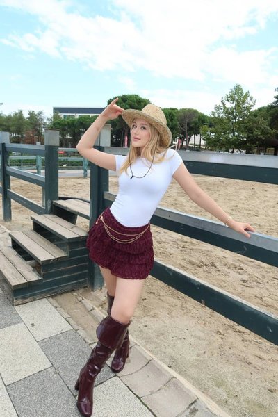 Mini Layered Lace Skirt with Inner Shorts - Burgundy