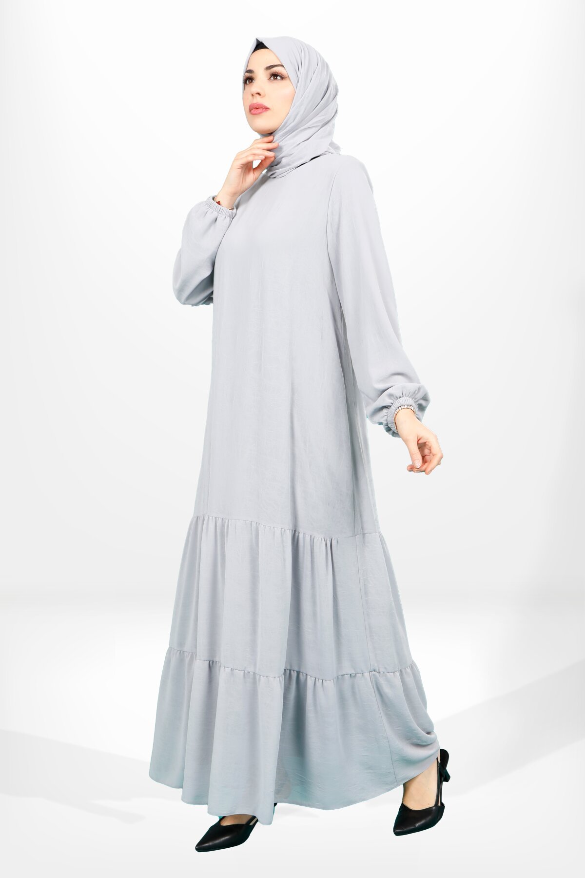 فستان محتشم رمادي بأكمام مطاطية وذيل مكشكش - Beyza