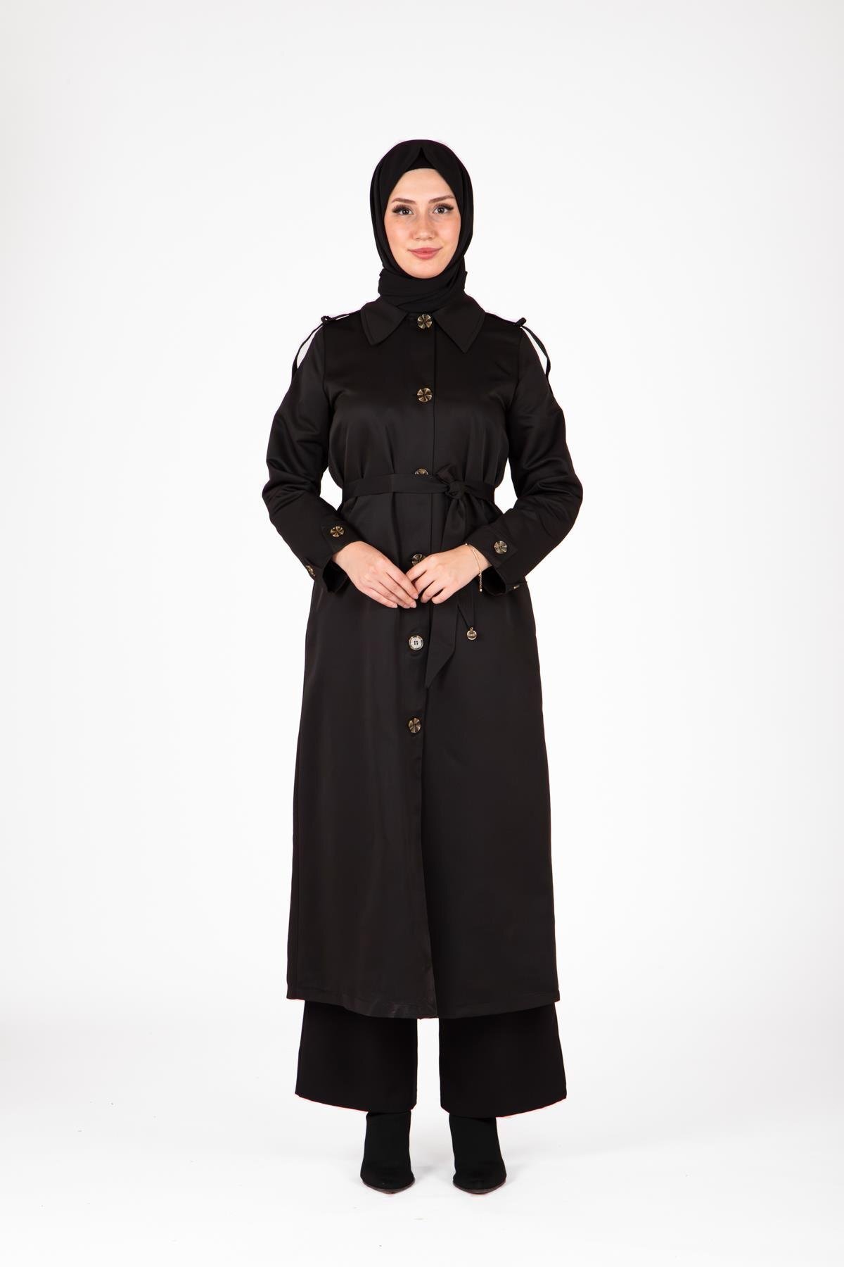 Siyah Ön Kısmı Düğmeli Apolet Detaylı Trençkot - Beyza