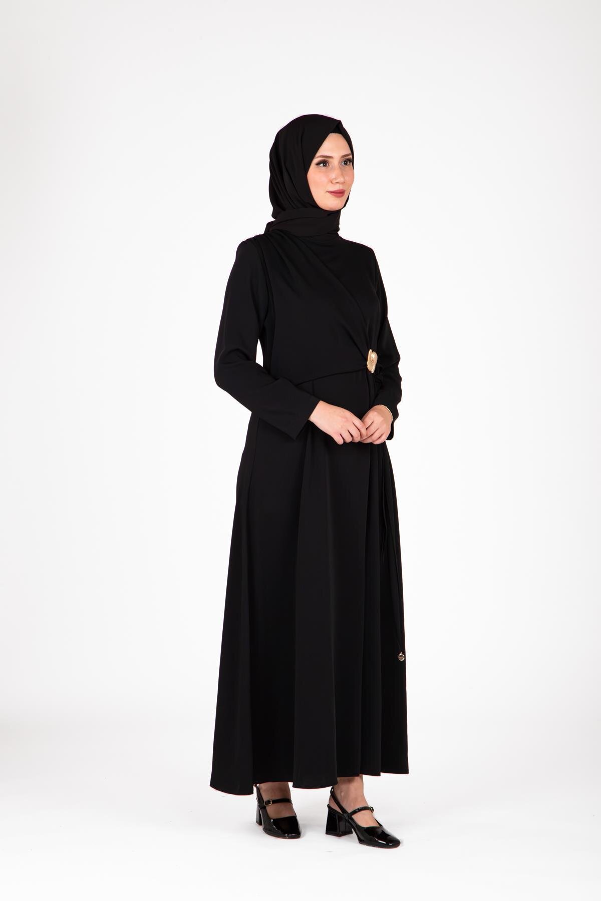Modest Front Buckled Dress - Black - Beyza