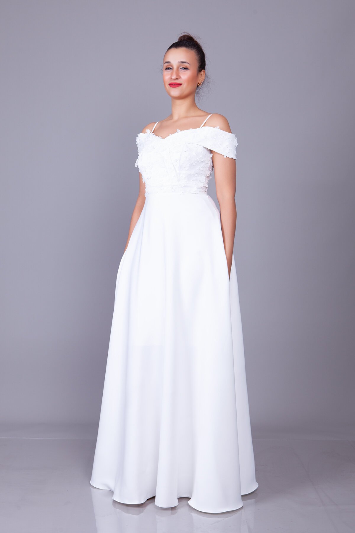Long Flared Off-Shoulder Strappy Floral Tulle Evening Dress - White - Bidoluelbise