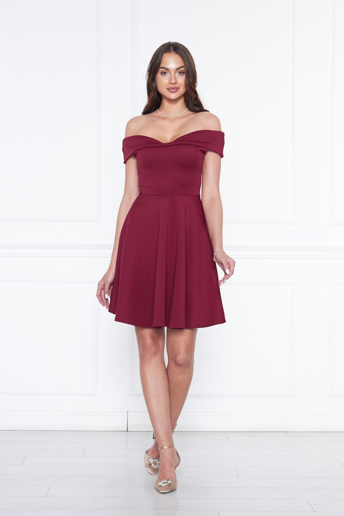 Bordo Mini Kloş Kalp Yaka Düşük Omuz Scuba Abiye Elbise - Bidoluelbise