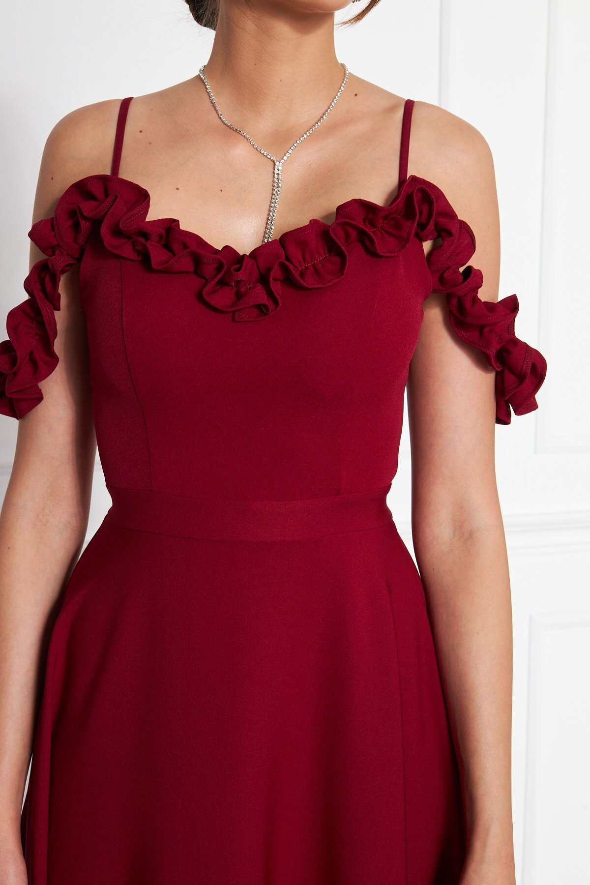 Long Flared Adjustable-Strap Ruffle-Detail Evening Dress - Burgundy - Bidoluelbise