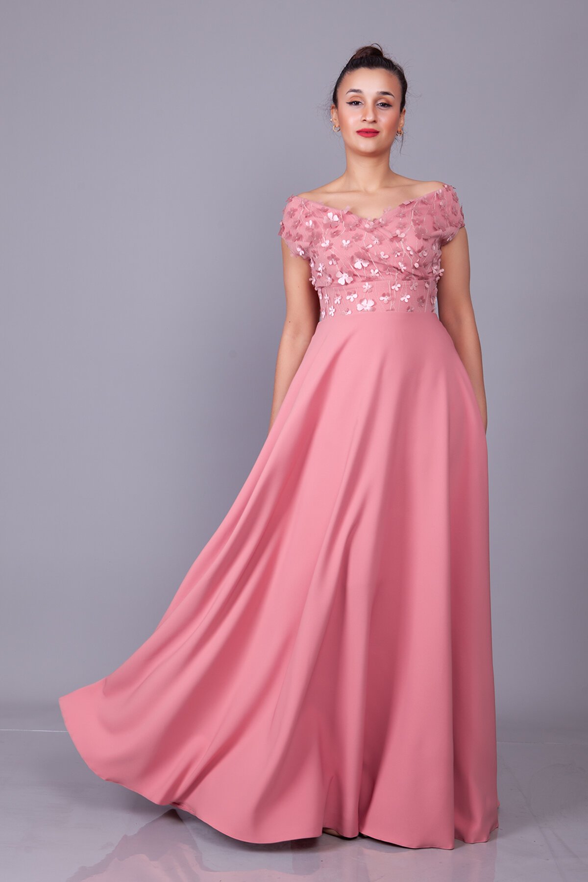 Gül Kurusu Çiçekli Uzun Kayık Yaka Tül Detay Abiye Elbise - Bidoluelbise