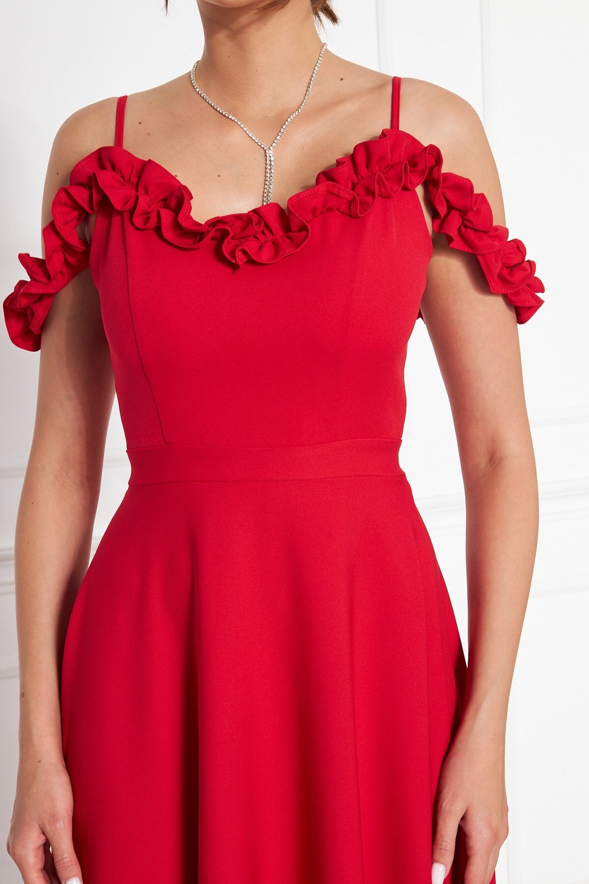 Long Flared Adjustable-Strap Ruffle-Detail Evening Dress - Red - Bidoluelbise