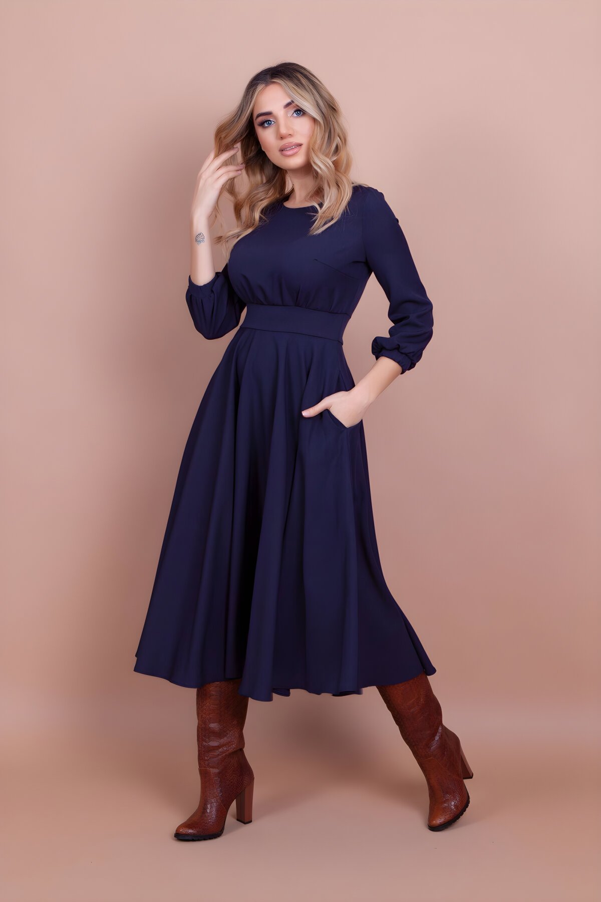Midi Round-Neck Pocket-Detail Dress - Navy Blue - Bidoluelbise