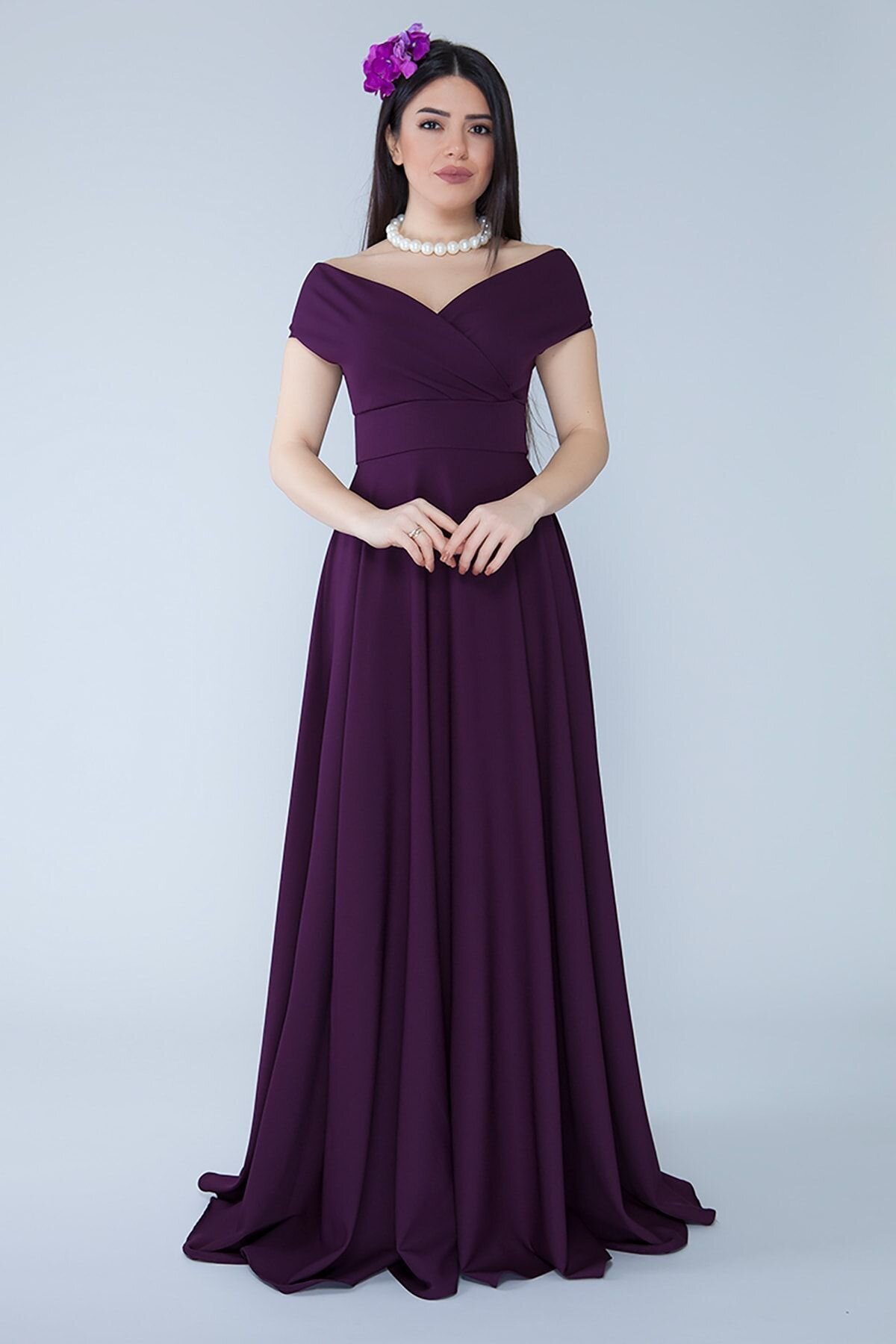 فستان سهرة طويل لون برغندي بياقة قارب وأكتاف منسدلة - Bidoluelbise