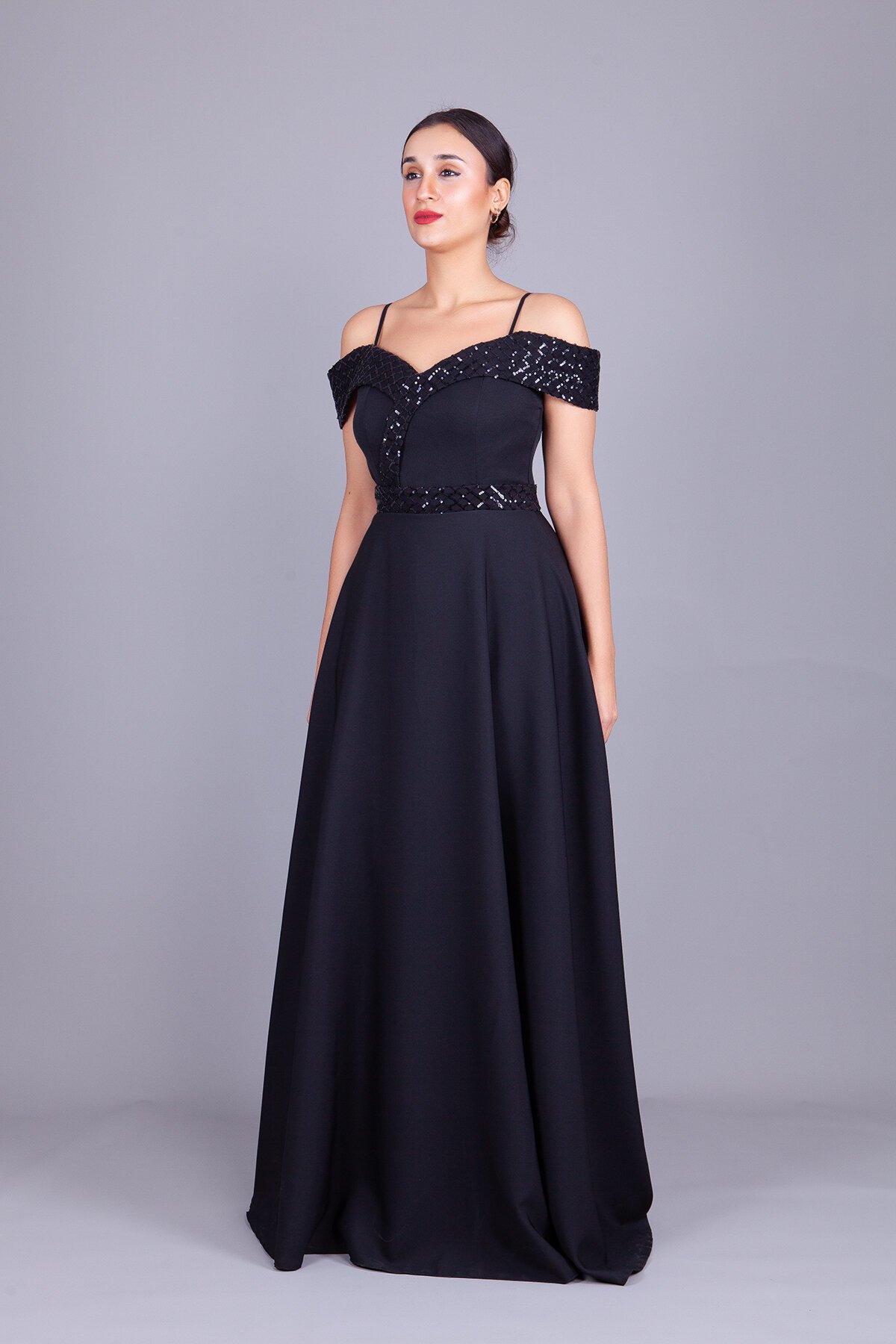 Long Flared Off-Shoulder Plaid Sequin Detail Evening Dress - Black - Bidoluelbise