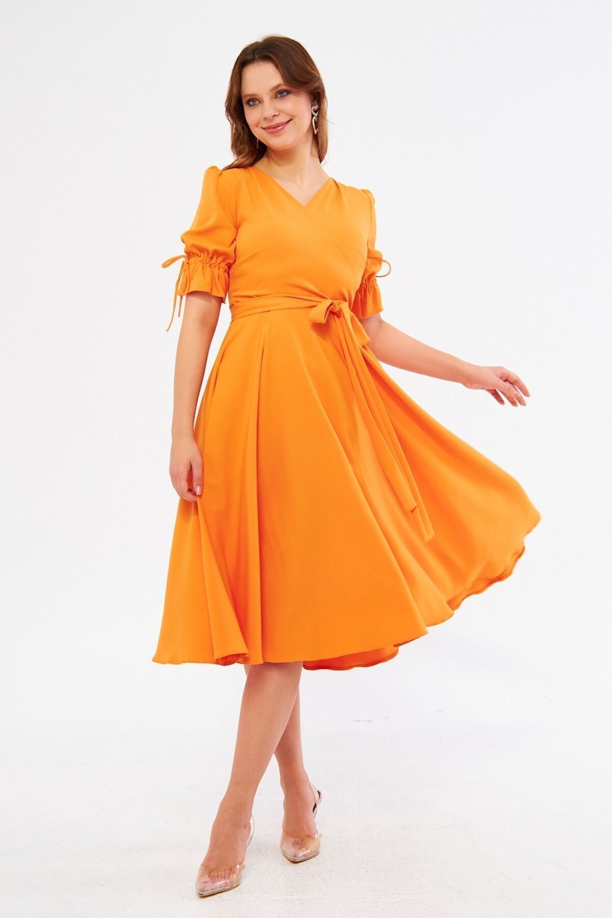 Turuncu Midi Kruvaze Yaka Büzgülü Kolları Lastikli Kuşaklı Elbise - Bidoluelbise