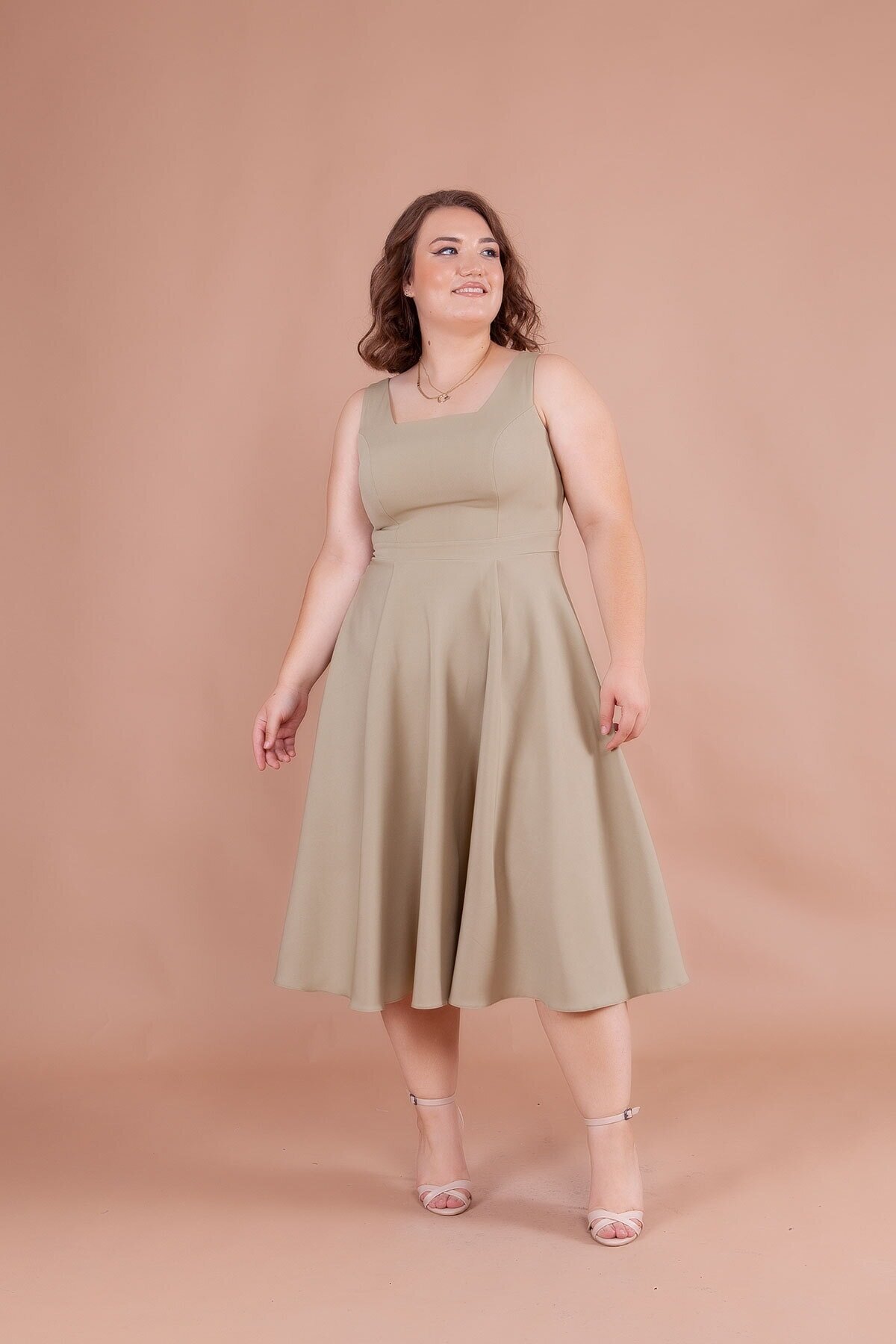 Midi Plus Size Square Neck Dress - Oil Green - Bidoluelbise