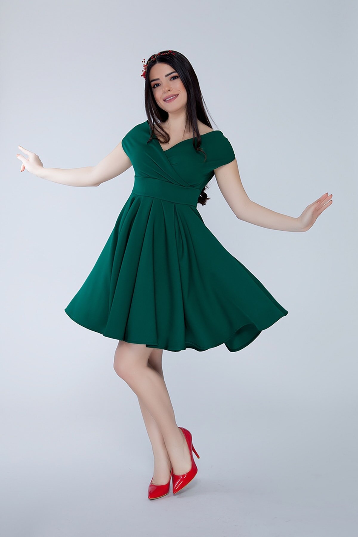 Mini Skater Pleated Boat Neck Evening Dress - Emerald Green - Bidoluelbise
