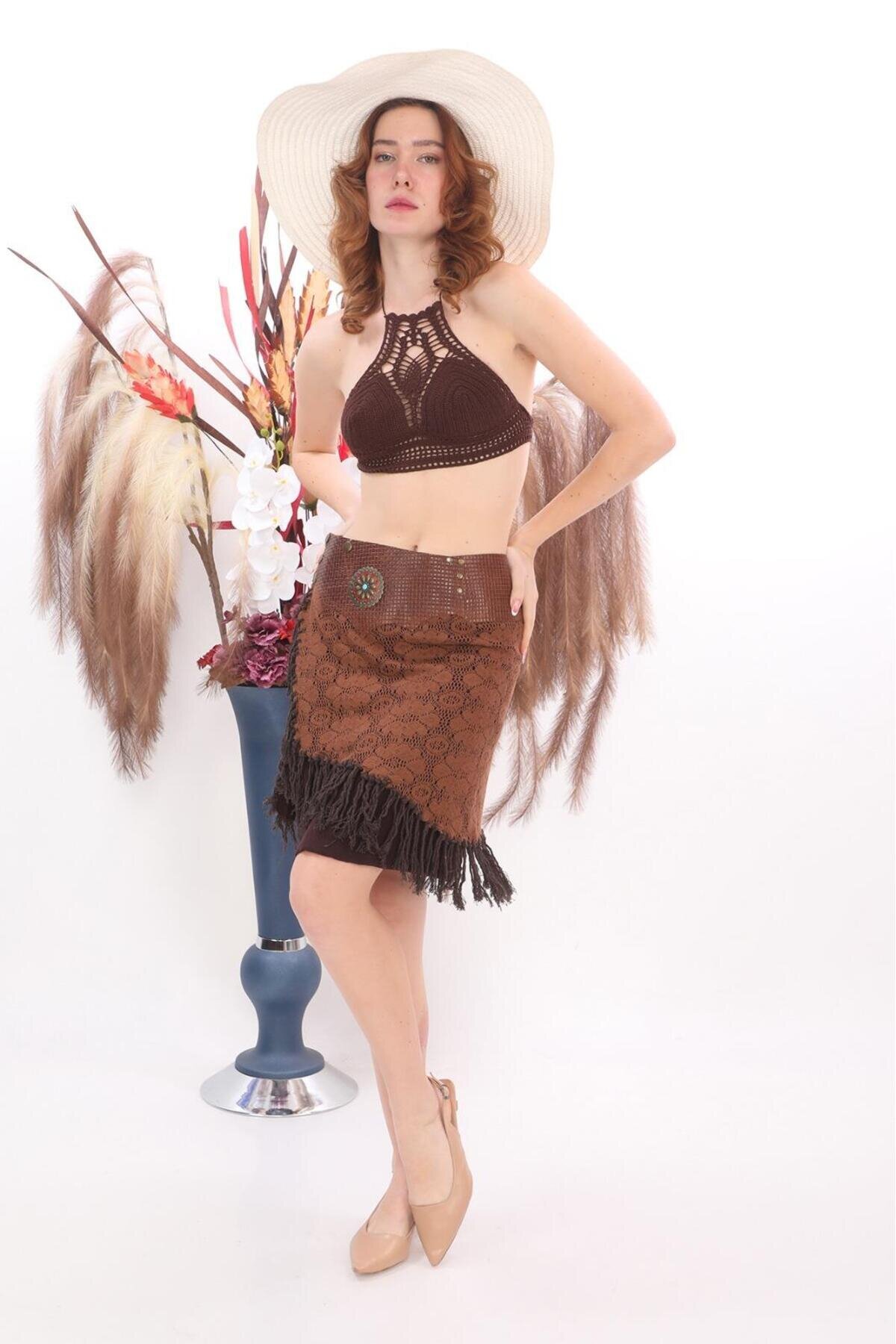 تنورة قصيرة بني بتفاصيل مضفرة بوهو وحزام جلد - Bohem Stil