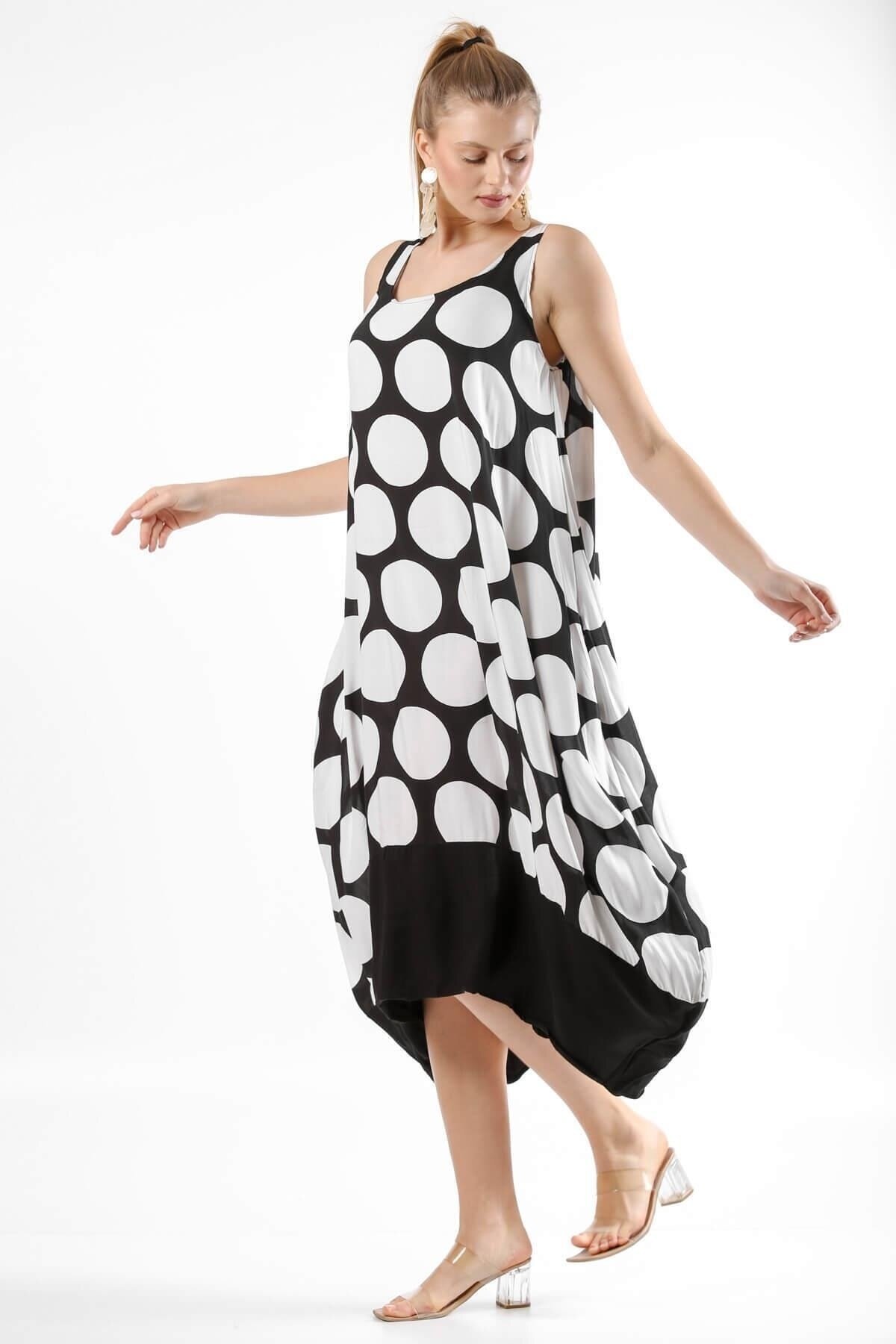 فستان ميدي أسود منقط بلا أكمام - Bohem Stil