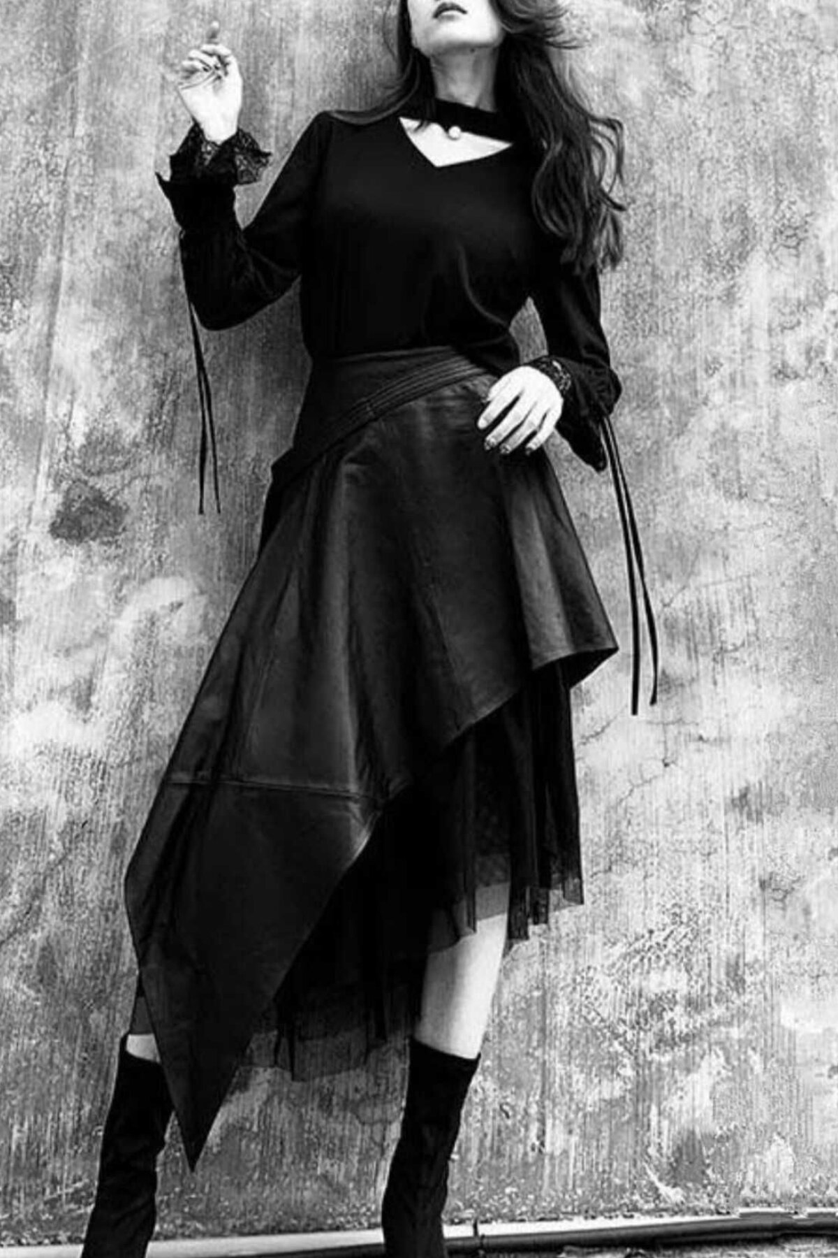 تنورة ميدي غير متماثلة سوداء تل بوهيمي قوطي - Charango