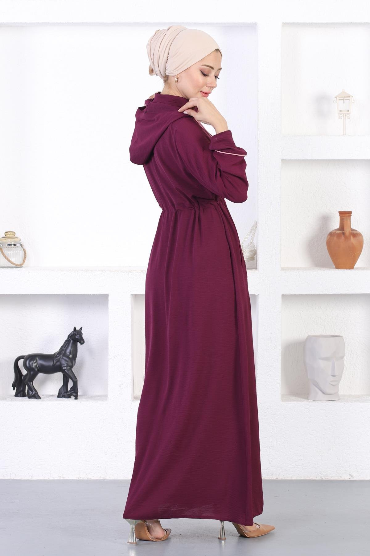 Hooded Embroidered Abaya - Plum - Modamihram
