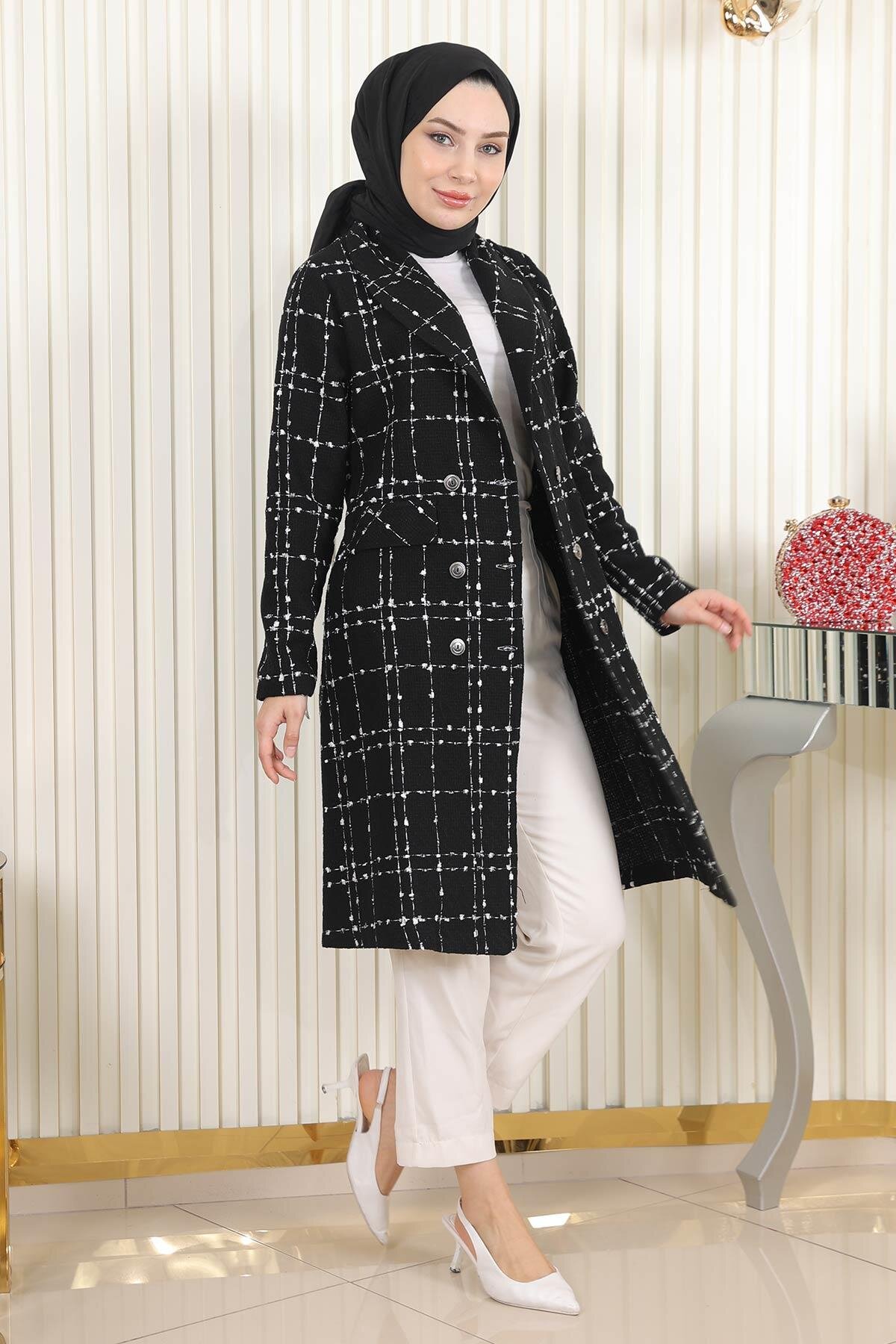 Siyah Geniş Yaka Kaşe Düğmeli Kaban - Modamihram