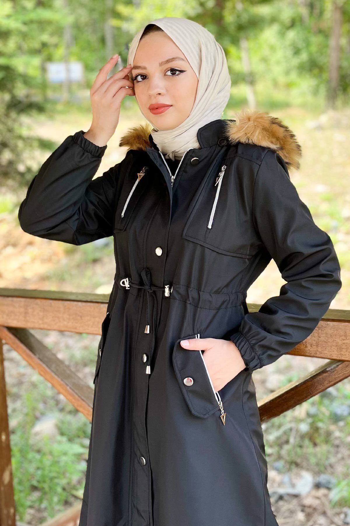 Hooded Zip-Up Coat - Black - Modamihram