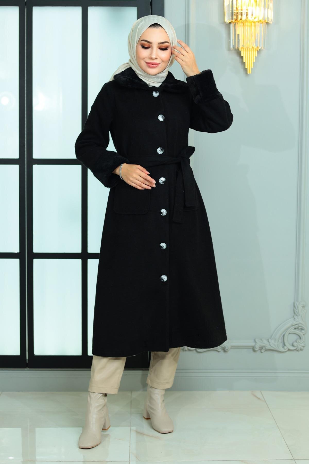 Siyah Kaşe Kürk Detaylı Kaban - Modamihram