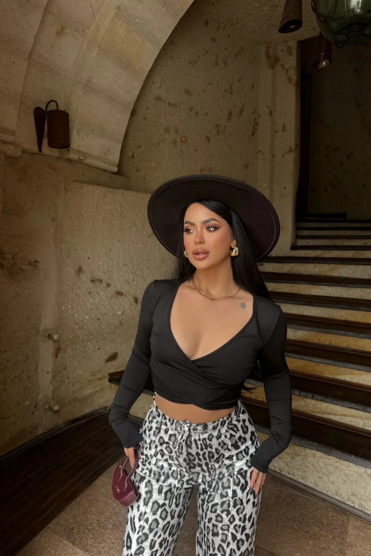 Crop Scuba Crossover Collar Top - Black - MOZENA