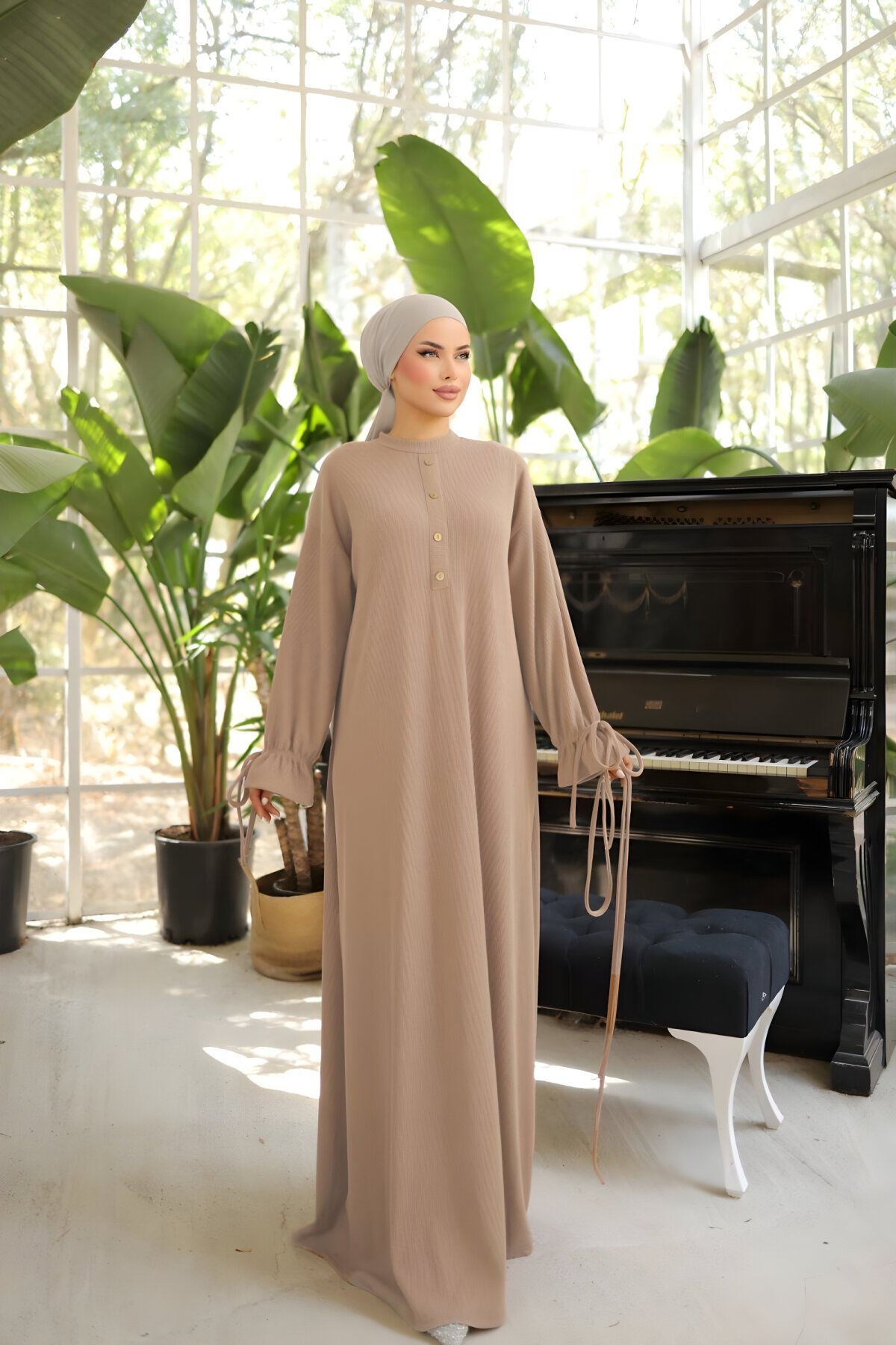 Bej Örme Yarım Pat Düğmeli Elbise Bej Örme Yarım Pat Düğmeli Elbise