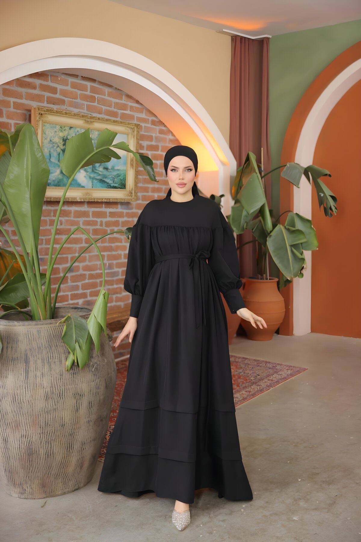 فستان محتشم فضفاض أسود بتفاصيل شريطين - Nissra