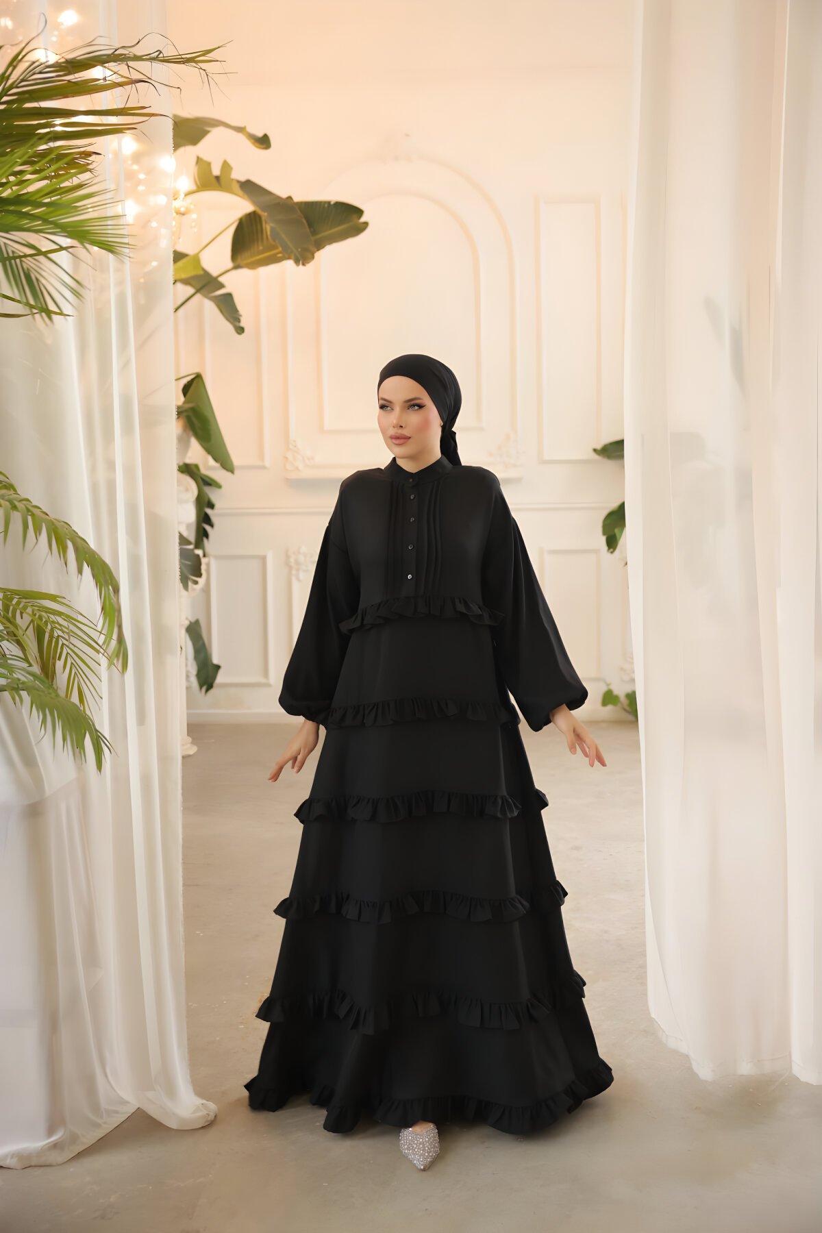 Siyah Salaş Fırfırlı Tesettür Elbise - Nissra