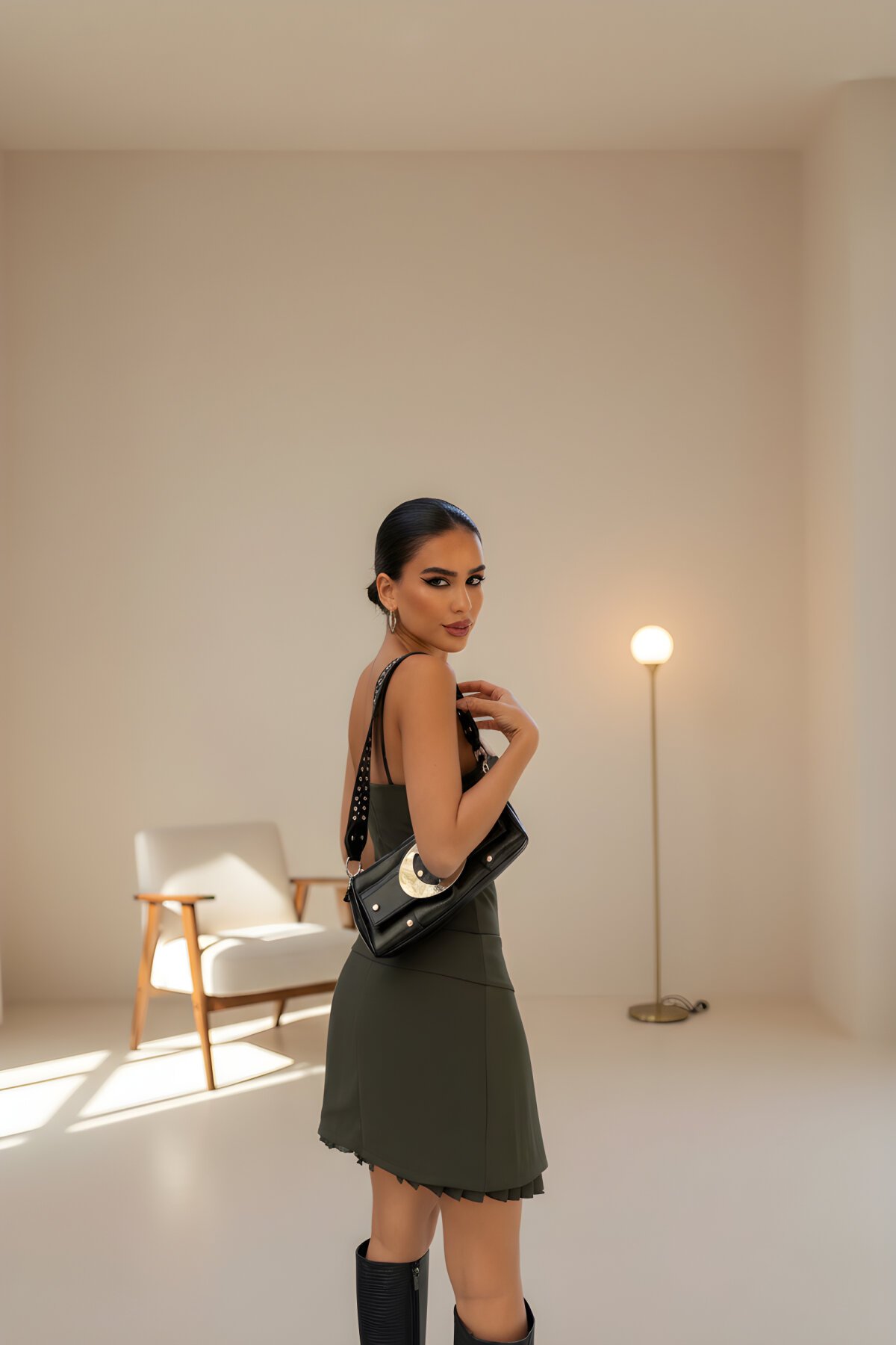 فستان قصير بحمالات من قطعتين لون كاكي بكسرات - RAWEA FASHİON