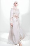 Bej Şifon Gül Aksesuarlı Volan Kol Tesettür Abiye Elbise