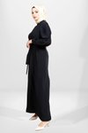 Siyah Kuşaklı Pilikaşe Kol Detaylı Tesettür Elbise