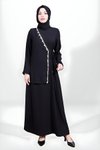 Siyah Yandan Bağlama Detaylı Midye Şeritli Tesettür Elbise