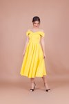Sarı Pileli Midi Askılı Düşük Omuz Detay Abiye Elbise