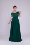 Zümrüt Uzun Kayık Yaka Püskül Detay Abiye Elbise