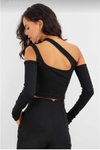 Siyah Asimetrik Kesim Parmak Geçmeli Detay Crop Bluz