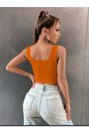Turuncu Kalın Askılı Göbek Dekolteli Crop Bluz