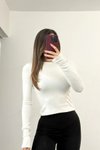 Beyaz Basic Bisiklet Yaka Parmak Geçmeli Bluz