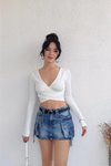 Beyaz Crop Kruvaze Yaka Basic Dalgıç Kumaş Bluz