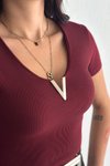 Bordo Kısa Kol V Yaka Aksesuarlı Bluz