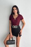 Bordo Kısa Kol V Yaka Aksesuarlı Bluz