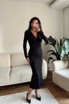 Siyah Uzun V Yaka Ters Dikiş Elbise