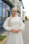 Beyaz Desenli Keten Astarlı Etek Ucu Nakışlı Tesettür Elbise