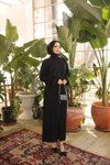 Siyah Piliseli Etekli Tesettür Elbise