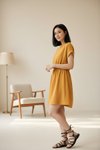Hardal Mini Rahat Keten Beli Büzgülü Yakası Düğmeli Elbise