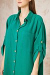 Yeşil Zümrüt Müslin Oversize Yarasa Kol Uzun Kollu Midi Gömlek Elbise