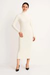 Beyaz Fitilli Uzun Boğazlı Triko Elbise