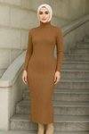 Kahverengi Fitilli Uzun Boğazlı Triko Tesettür Elbise